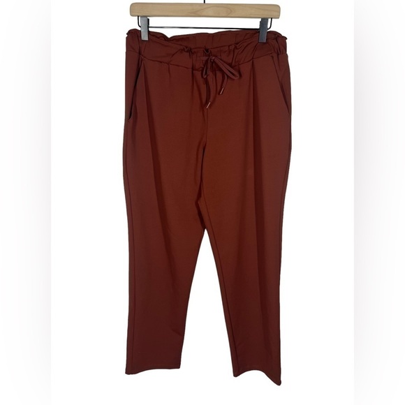 MAISON D’ AMELIE Paperbag Pant - Picture 1 of 3